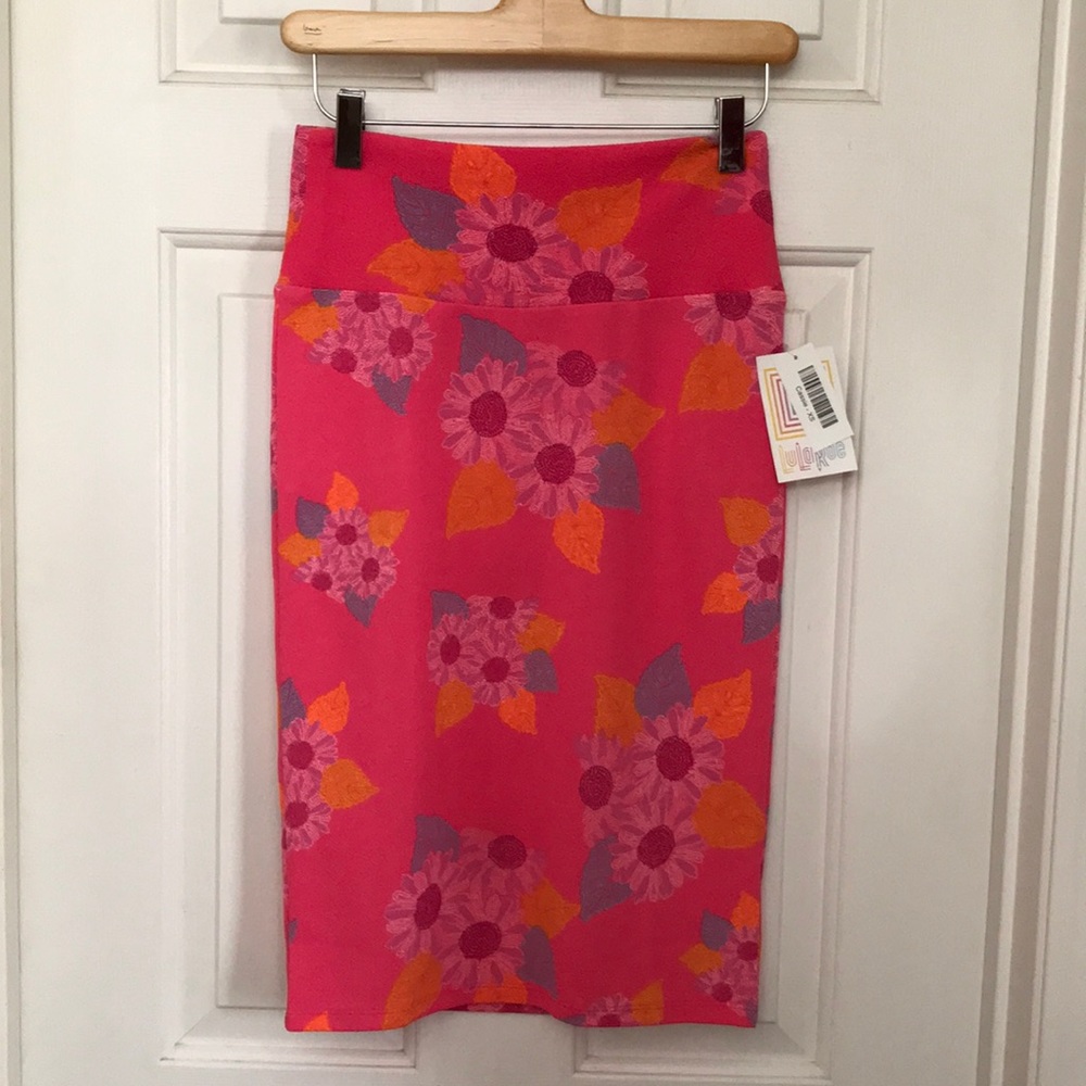 LuLaRoe bright floral pencil skirt